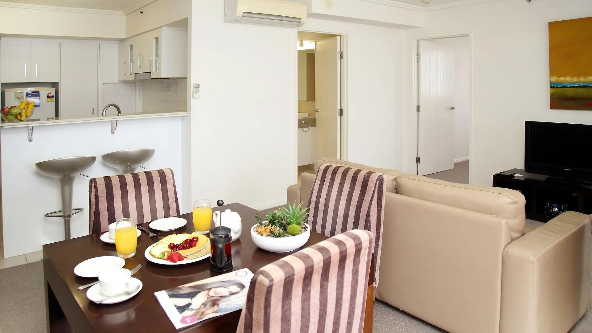 Cairns Central Plaza Apartment Hotel Official 4*,  Australia