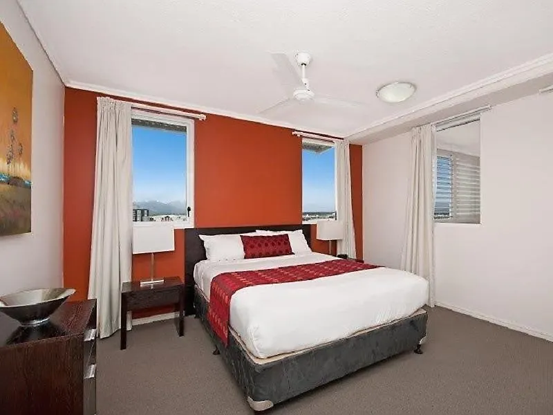 Cairns Central Plaza Apartment Hotel Official 4*,  Australia